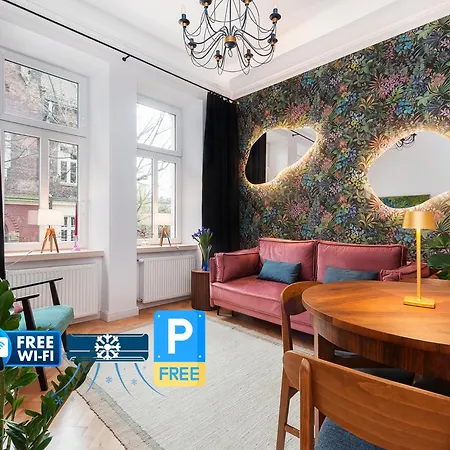 Flora Design Old Town- Free Parking קרקוב