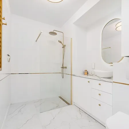 Flora Design Old Town- Free Parking * 크라쿠프