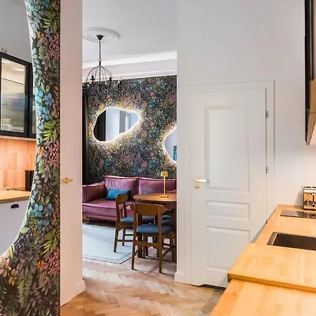 아파트 Flora Design Old Town- Free Parking 크라쿠프